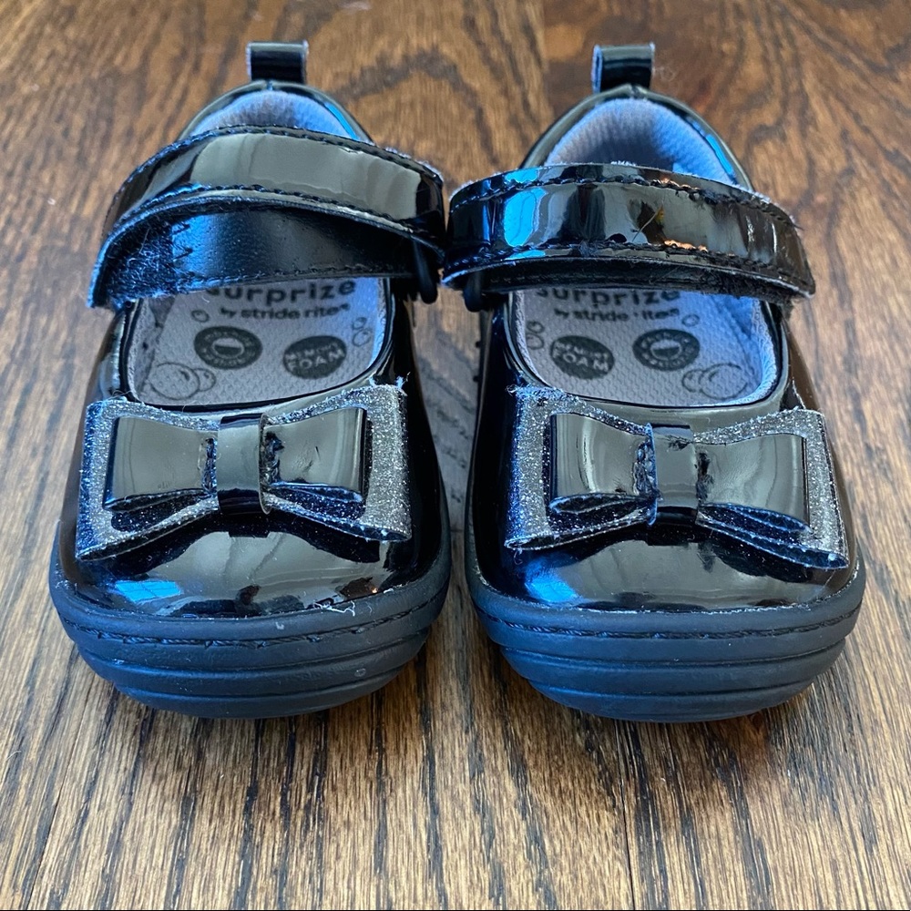 Baby girl patent leather Mary Janes
